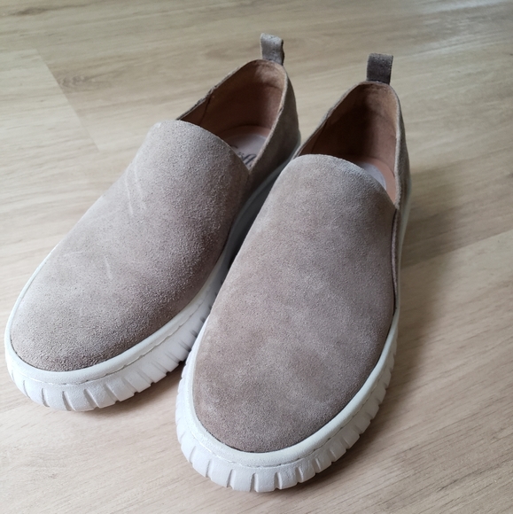 Sofft Shoes - ♡ Sofft Potina Sneaker Taupe sz 8.5